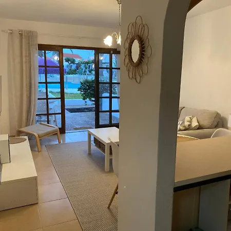 Estrella Del Mar 8. 1 Bedroom With Pool And Gardens 300 Metres From The Corralejo