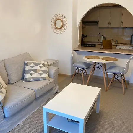 Estrella Del Mar 8. 1 Bedroom With Pool And Gardens 300 Metres From The Corralejo